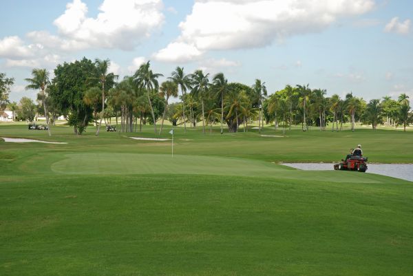 Golf Course Maintenance in Saint Paul